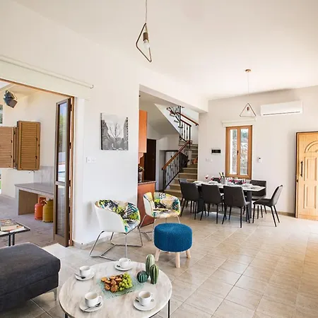 فيلة The Complete Guide To Renting Your Exclusive Holiday In With Private Pool And Close To The Beach 1708